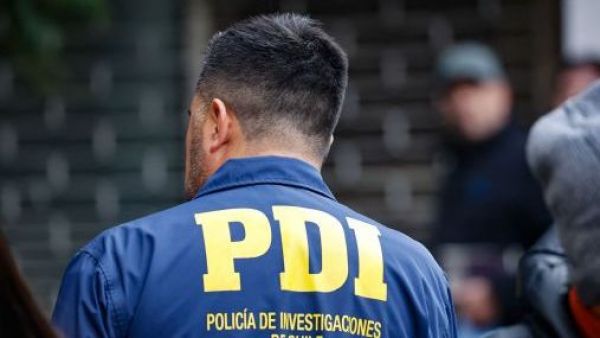<p>Investigan ataque a balazos que dejó muerto a un adolescente de 16 años en Chiguayante</p>Investigan ataque a balazos que dejó muerto a un adolescente de 16 años en Chiguayante
