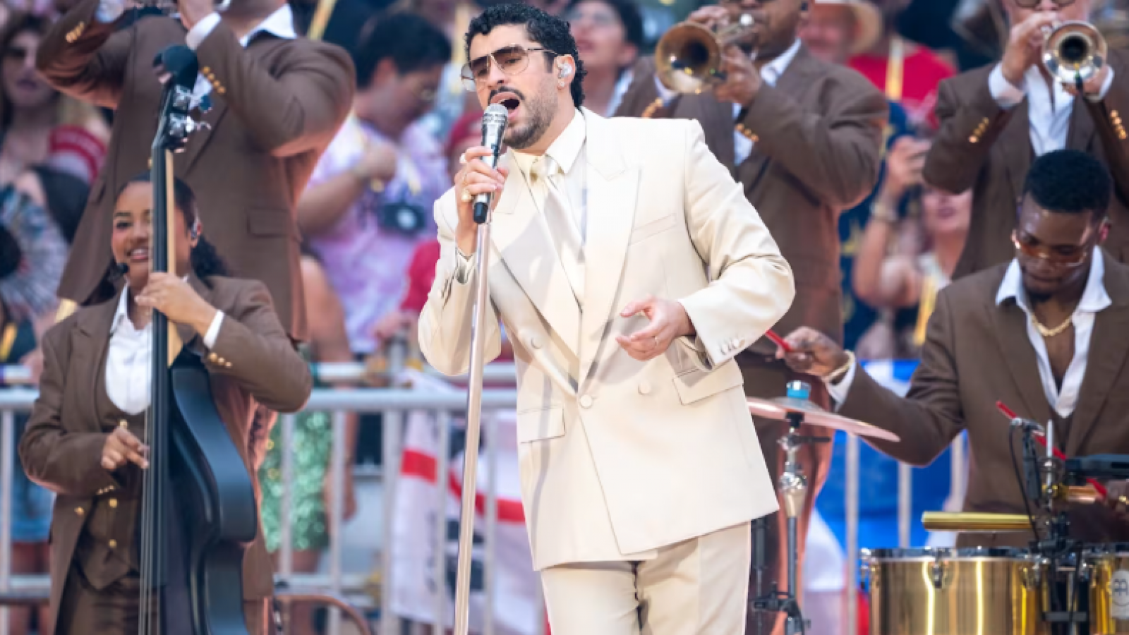 Bad Bunny dedicó emotivo mensaje a Venezuela durante concierto en Londres
