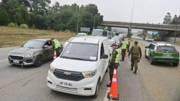 <p>Tercer balance por fin de semana largo: Siete fallecidos en 303 accidentes</p>Tercer balance por fin de semana largo: Siete fallecidos en 303 accidentes
