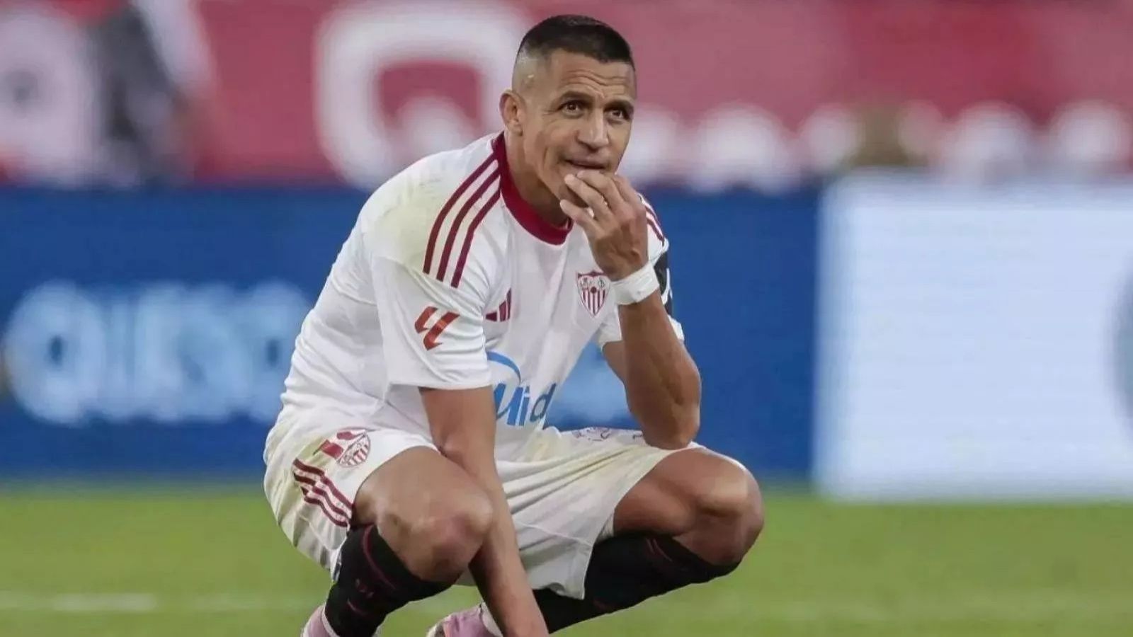"Ganaría mucho menos": El sueldo que Sevilla le ofrecerá a Alexis Sánchez
