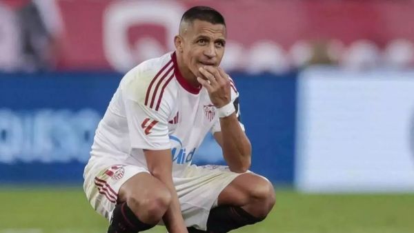 "Ganaría mucho menos": El sueldo que Sevilla le ofrecerá a Alexis Sánchez
