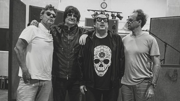 Los Tres agotan en tiempo récord su concierto por los 30 años del “Unplugged”
