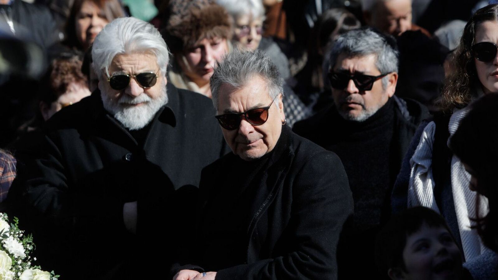 Así fue el último adiós a Fernando Kliche: Pergoleros y floristas emocionaron con un simbólico homenaje
