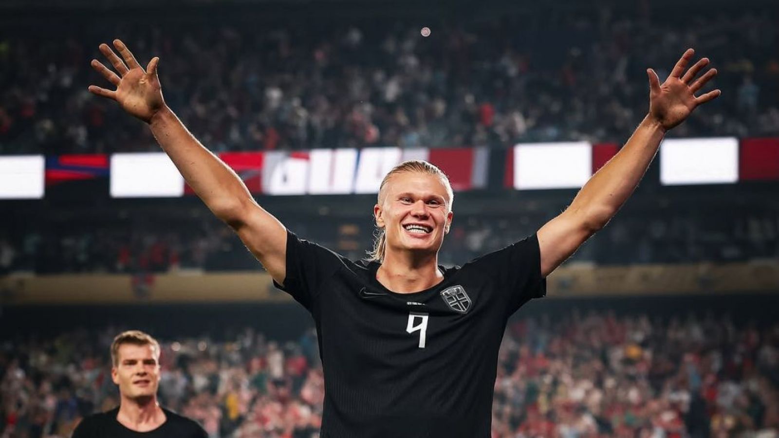 La foto de Erling Haaland con su novia que suma cerca de un millón de likes: "Estoy increíblemente orgullosa"
