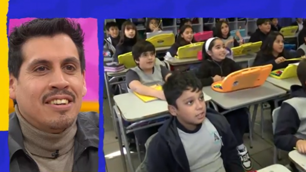Sorpresa en "El Medio Día": Alumnos de profesor viral le cantan en vivo