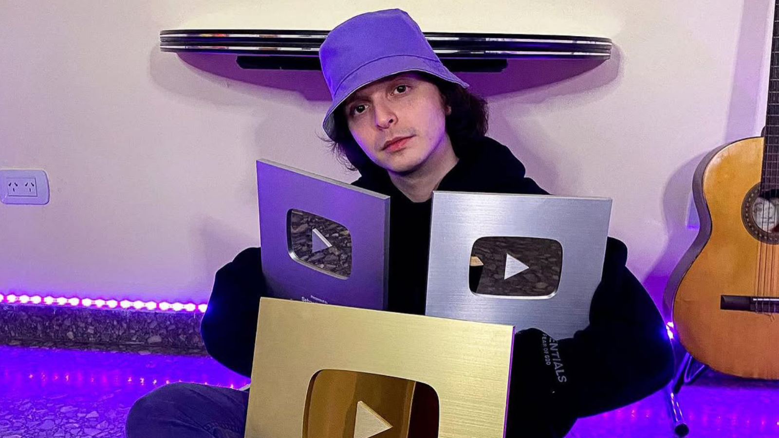 Venía del funeral de su abuela: Fallece popular youtuber argentino en accidente de tránsito
