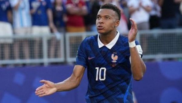 "Mbappé es un bruto que no aprendió ni a escribir; lo más instruido que escuchó eran chimpancés"

