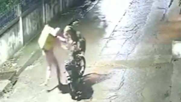 Delivery salva milagrosamente de ser atacado por un leopardo en India

