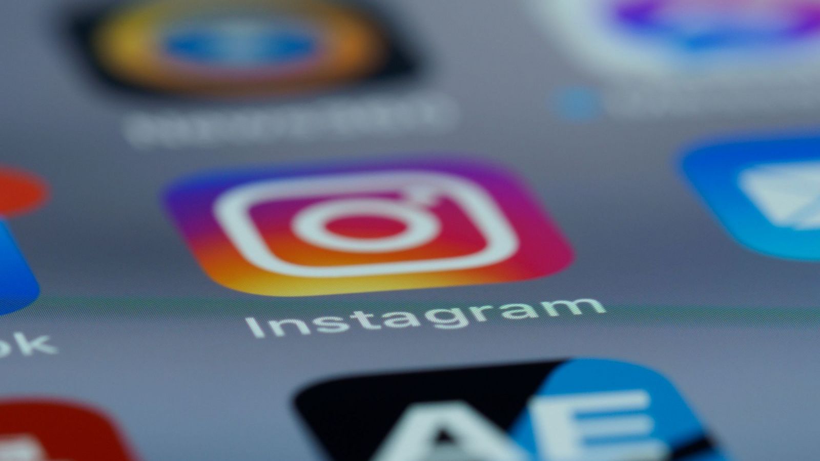 Meta podrá usar tus fotos y videos con IA tras nueva actualización: Así puedes desactivar la función
