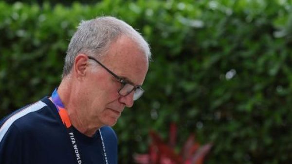 Uruguay define al sustituto de Marcelo Bielsa como director técnico
