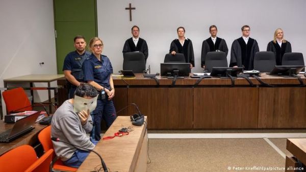 Alemania condena a iraquí por esclavizar a niñas yazidíes
