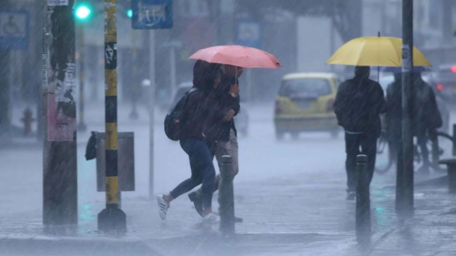 <p>Gobierno declara Emergencia Preventiva en 10 regiones por intenso sistema frontal: pronostican lluvias, viento, nieve y marejadas</p>
