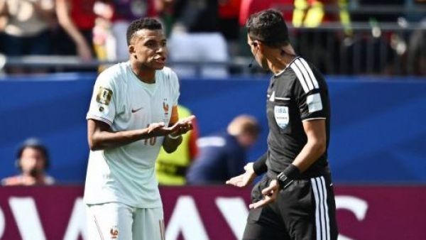 "Están desesperados": FIFA oficializó árbitros para el partido Francia vs. España y todos se dieron cuenta del mismo detalle
