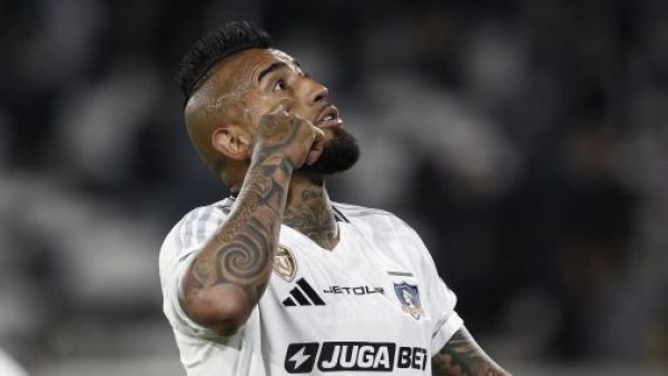 "Ordinariez": filtran la nueva camiseta de Colo Colo y así reaccionaron los hinchas
