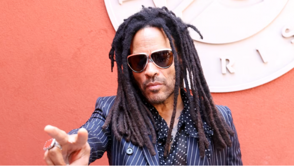 Lenny Kravitz revela cómo se mantiene en forma a sus 62 años
