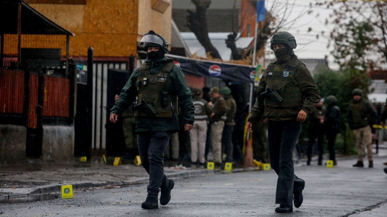 ¿Quién es el sospechoso? Identifican al presunto atacante que baleó a dos carabineros en Lo Espejo
