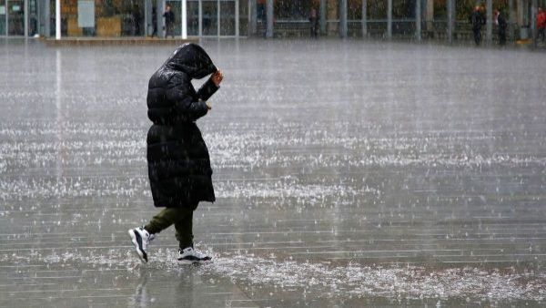<p>Alerta Roja en Valparaíso: Senapred eleva el nivel de emergencia por sistema frontal y riesgo de desastres</p>Alerta Roja en Valparaíso: Senapred eleva el nivel de emergencia por sistema frontal y riesgo de desastres
