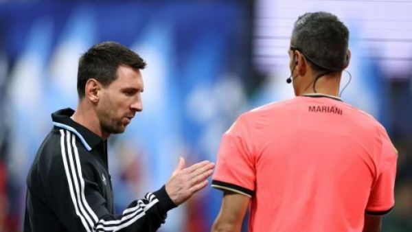 FIFA confirma al árbitro para la final del Mundial y así reaccionó la prensa argentina
