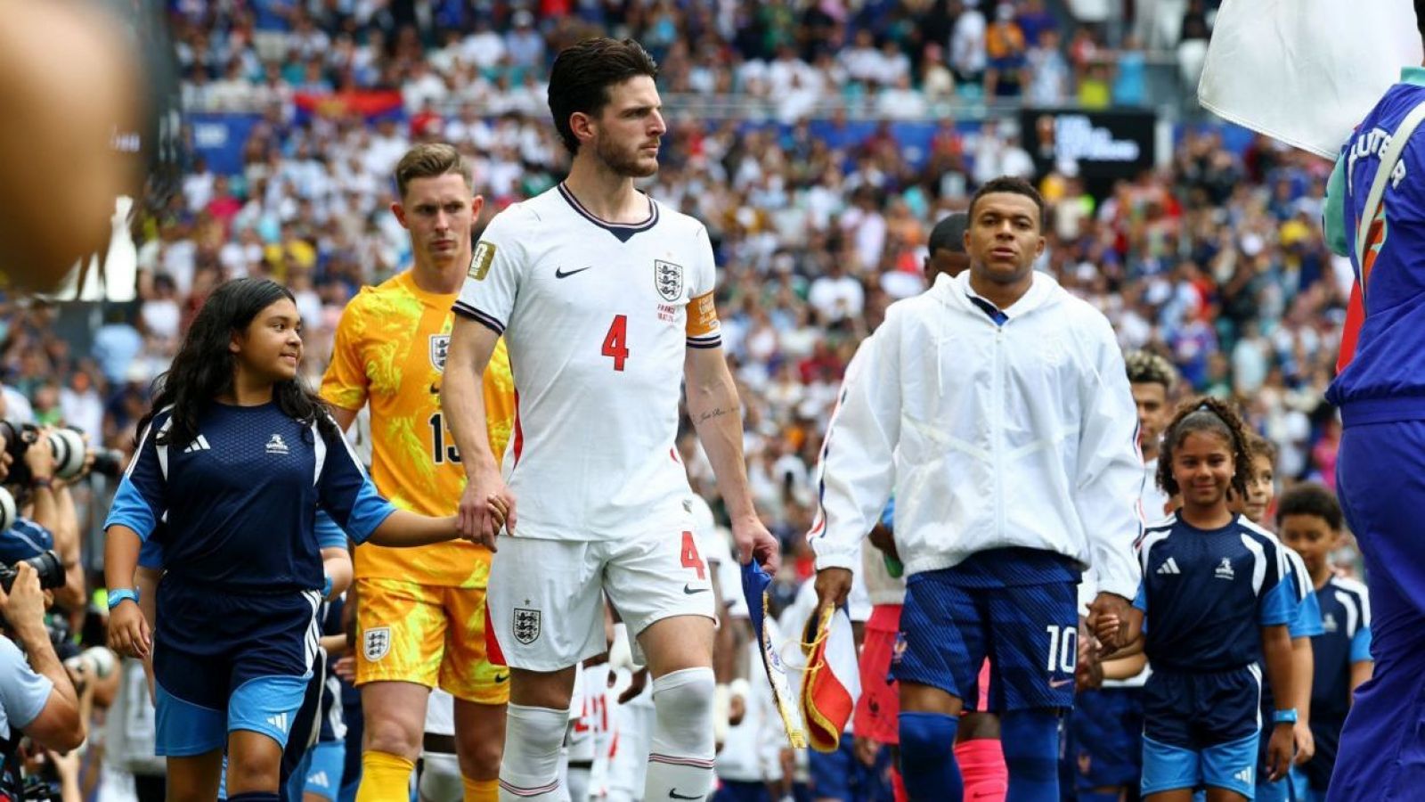 Qué CANAL está transmitiendo EN VIVO y ONLINE el partido Francia vs. Inglaterra
