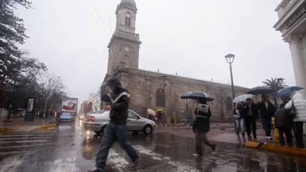 <p>Temporal casi triplica el agua almacenada en los embalses de la Región de Coquimbo</p>Temporal casi triplica el agua almacenada en los embalses de la Región de Coquimbo
