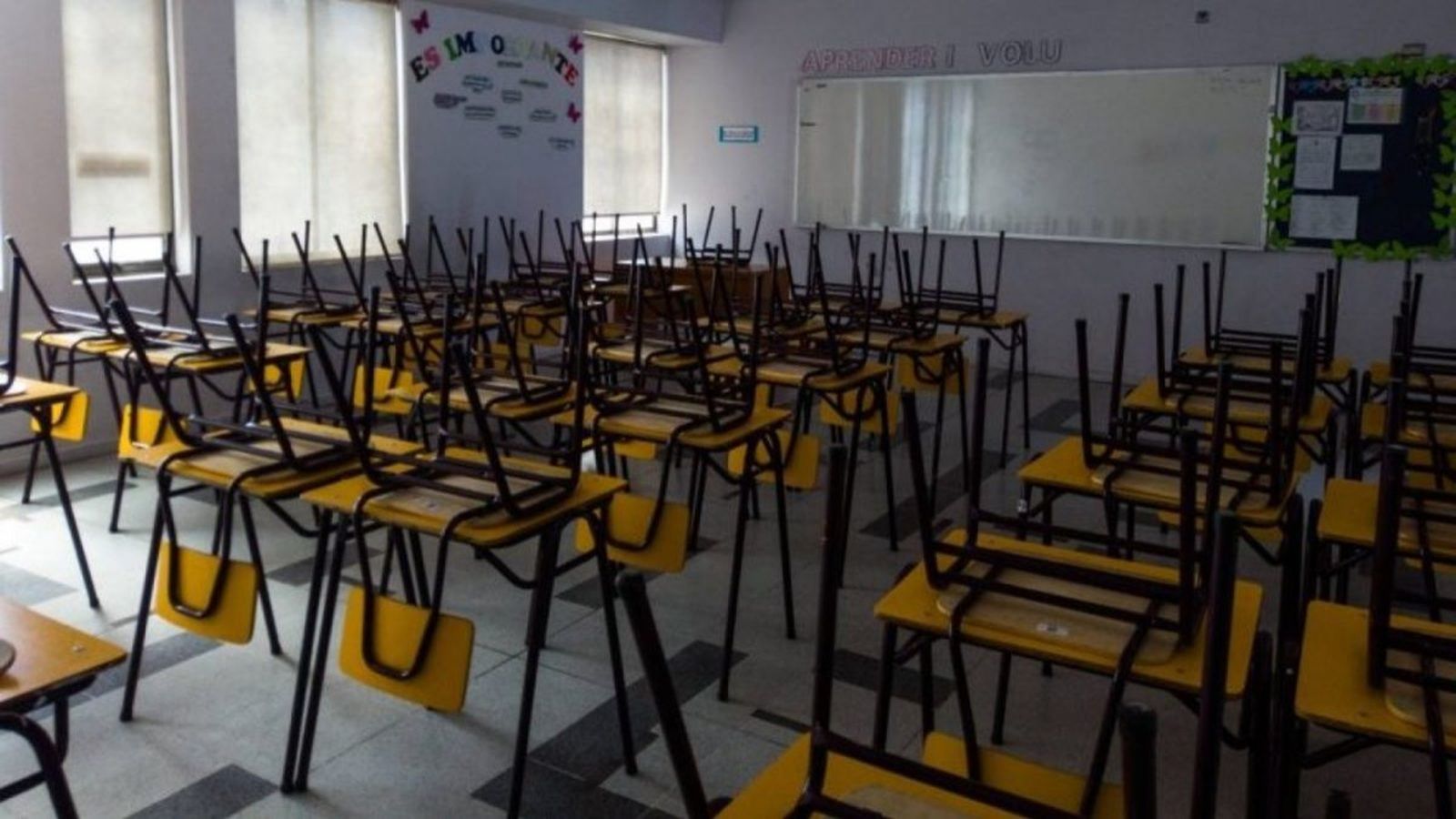 <p>Suspenden clases por sistema frontal: revisa las comunas y regiones</p>
