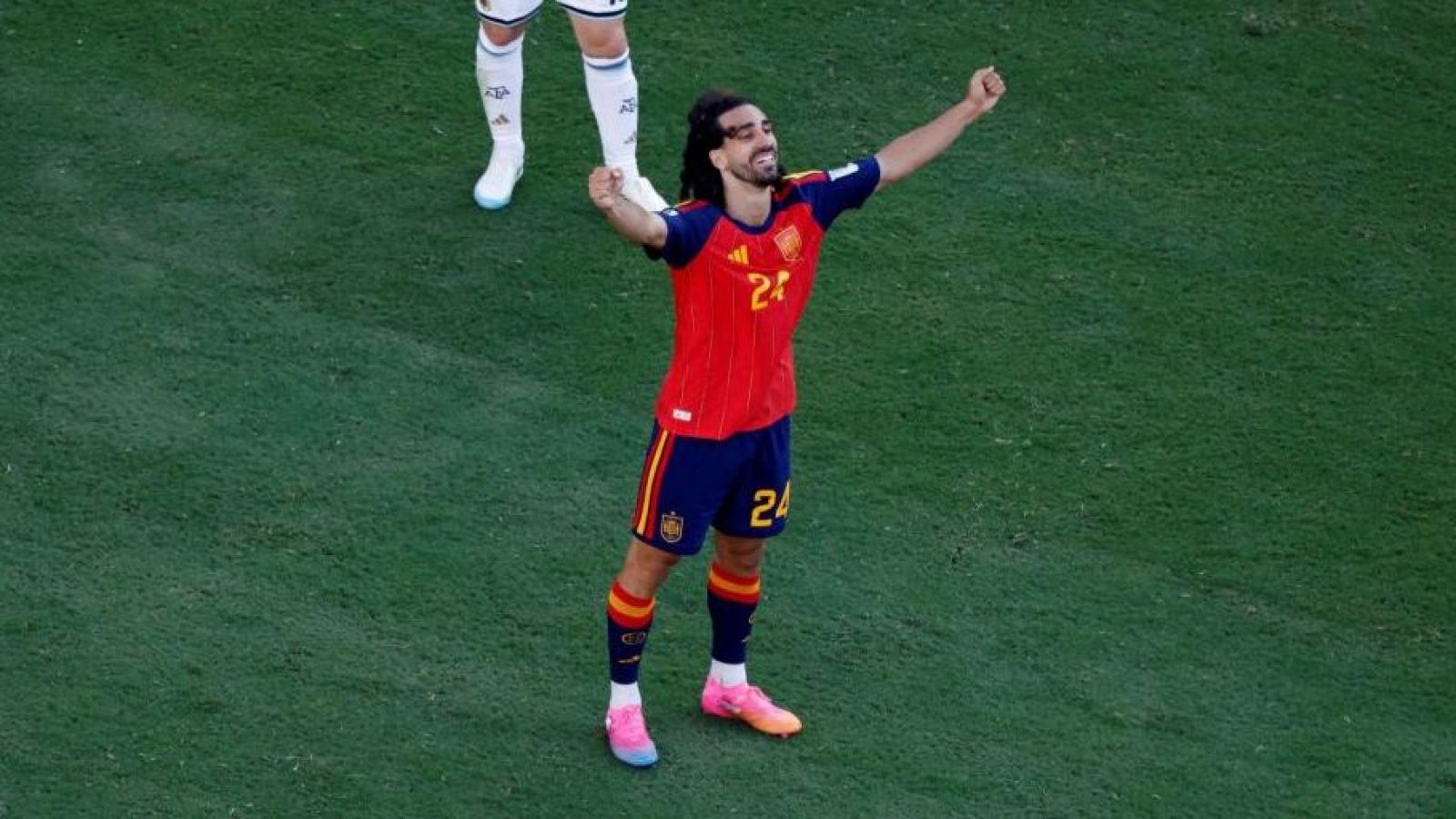 La cábala secreta: El curioso ritual de Cucurella en la final del Mundial 2026
