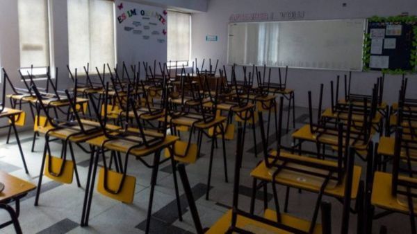 <p>Suspenden clases por sistema frontal: revisa las comunas y regiones</p>Suspenden clases por sistema frontal: revisa las comunas y regiones
