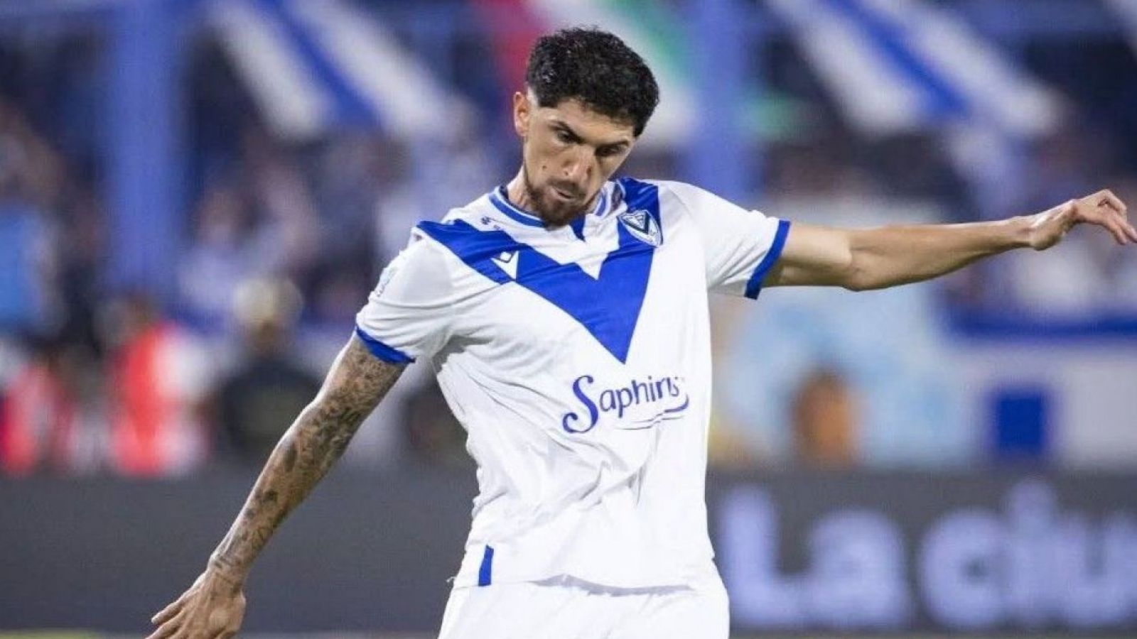 El obstáculo que frena la llegada de Diego Valdés a Colo Colo

