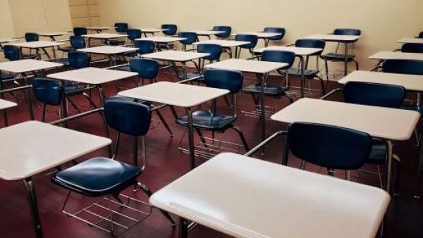 <p>suspensión de clases miércoles 22 de julio</p>Suspenden clases en 19 comunas por sistema frontal: revisa el listado para este miércoles 22 de julio
