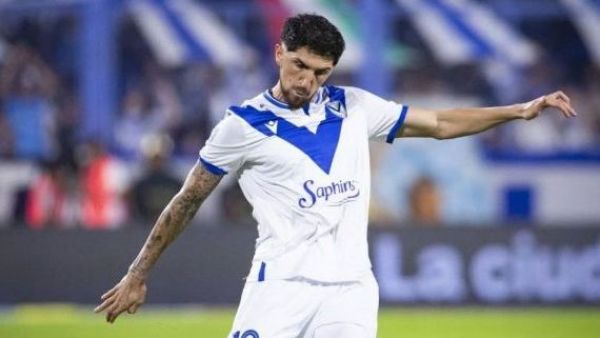 El obstáculo que frena la llegada de Diego Valdés a Colo Colo
