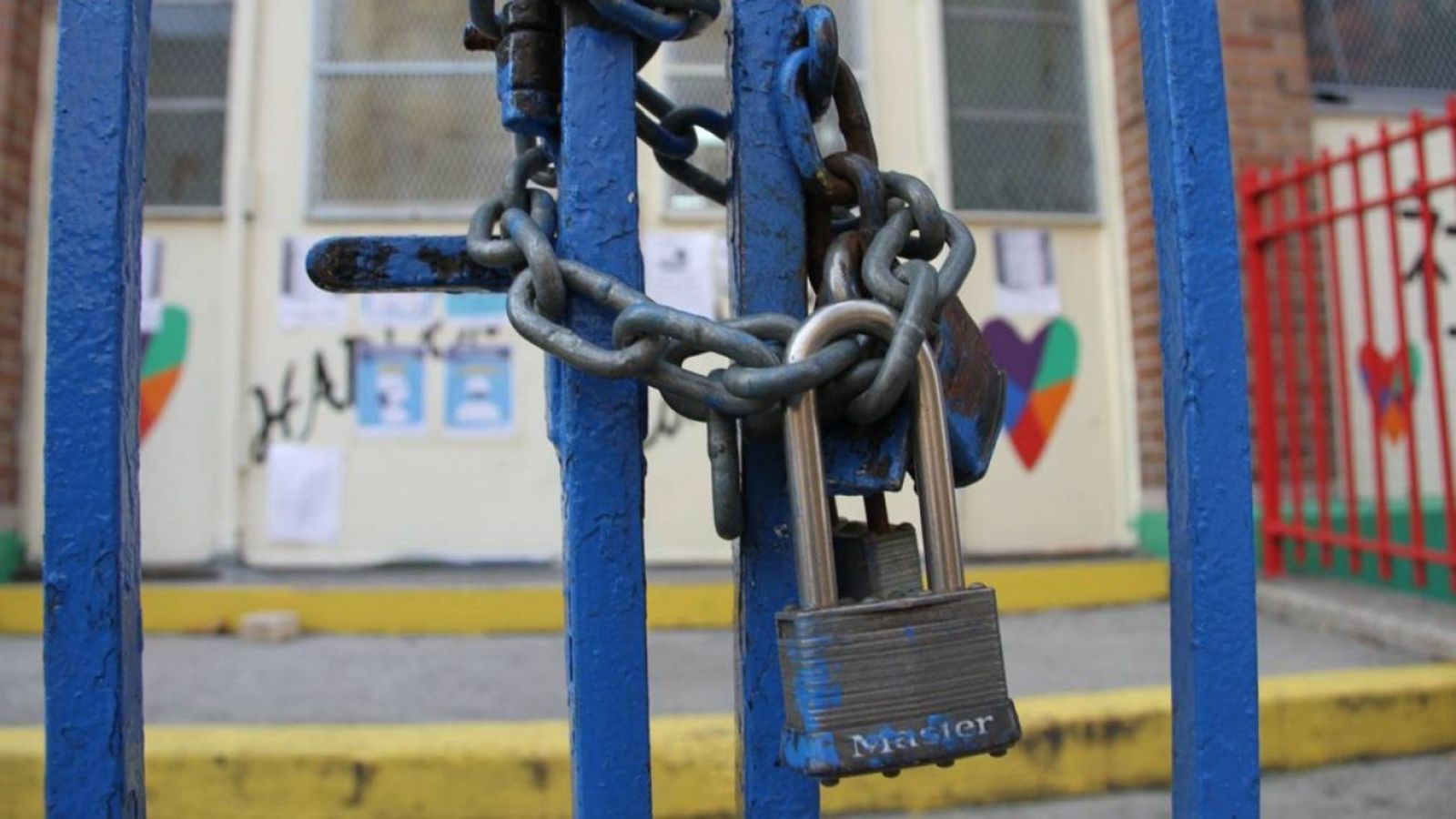 <p>suspensión de clases</p>
