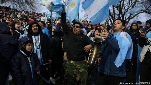 Argentinos responden a críticas a su selección: "No es arrogancia, es orgullo"
