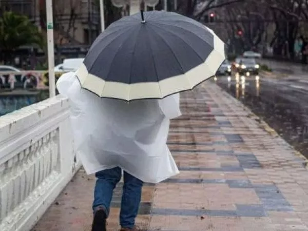 ¿Cuándo vuelve la lluvia a Santiago? Meteorología anticipa nuevos chubascos