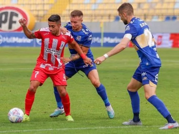 Union-La-Calera-Vs-Everton