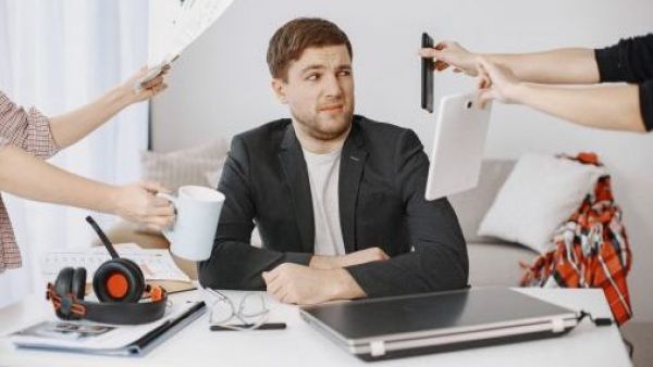 <p>¿Nadie quiere ser jefe? Solo el 6% de los jóvenes aspira a liderar y expertos explican por qué</p>