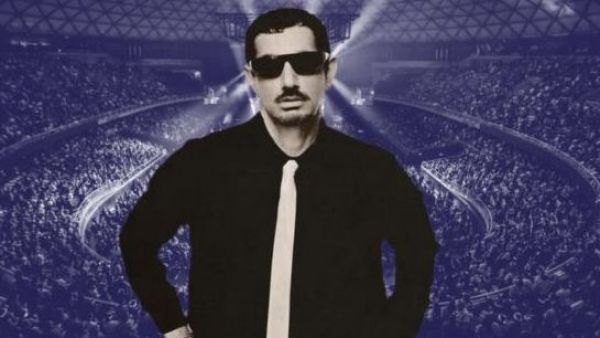 <p>Alex Anwandter confirma primeros invitados a su concierto en el Movistar Arena </p>Alex Anwandter anuncia invitados estelares para celebrar sus 20 años de carrera en el Movistar Arena
