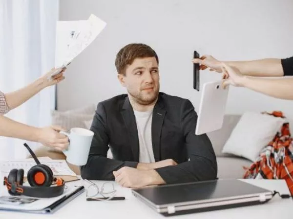 ¿Nadie quiere ser jefe? Solo el 6% de los jóvenes aspira a liderar y expertos explican por qué