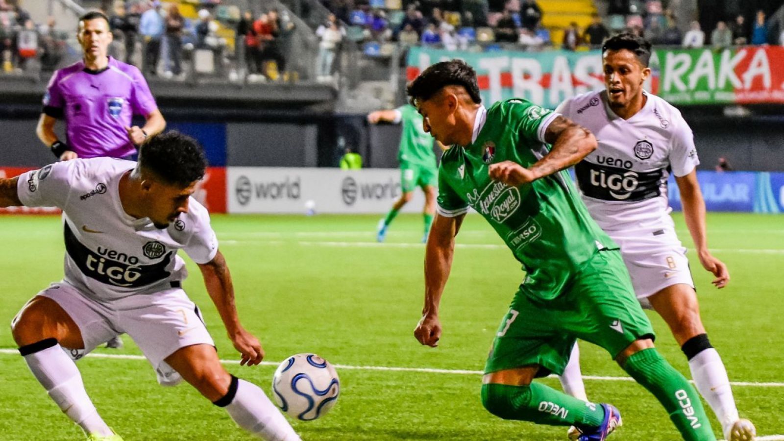 <p>Esteban Matus deja el fútbol chileno y parte a Olimpia.</p>
