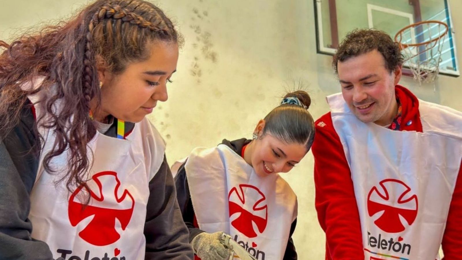 Más de 600 voluntarios de Teletón adaptaron viviendas para facilitar la movilidad de sus usuarios
