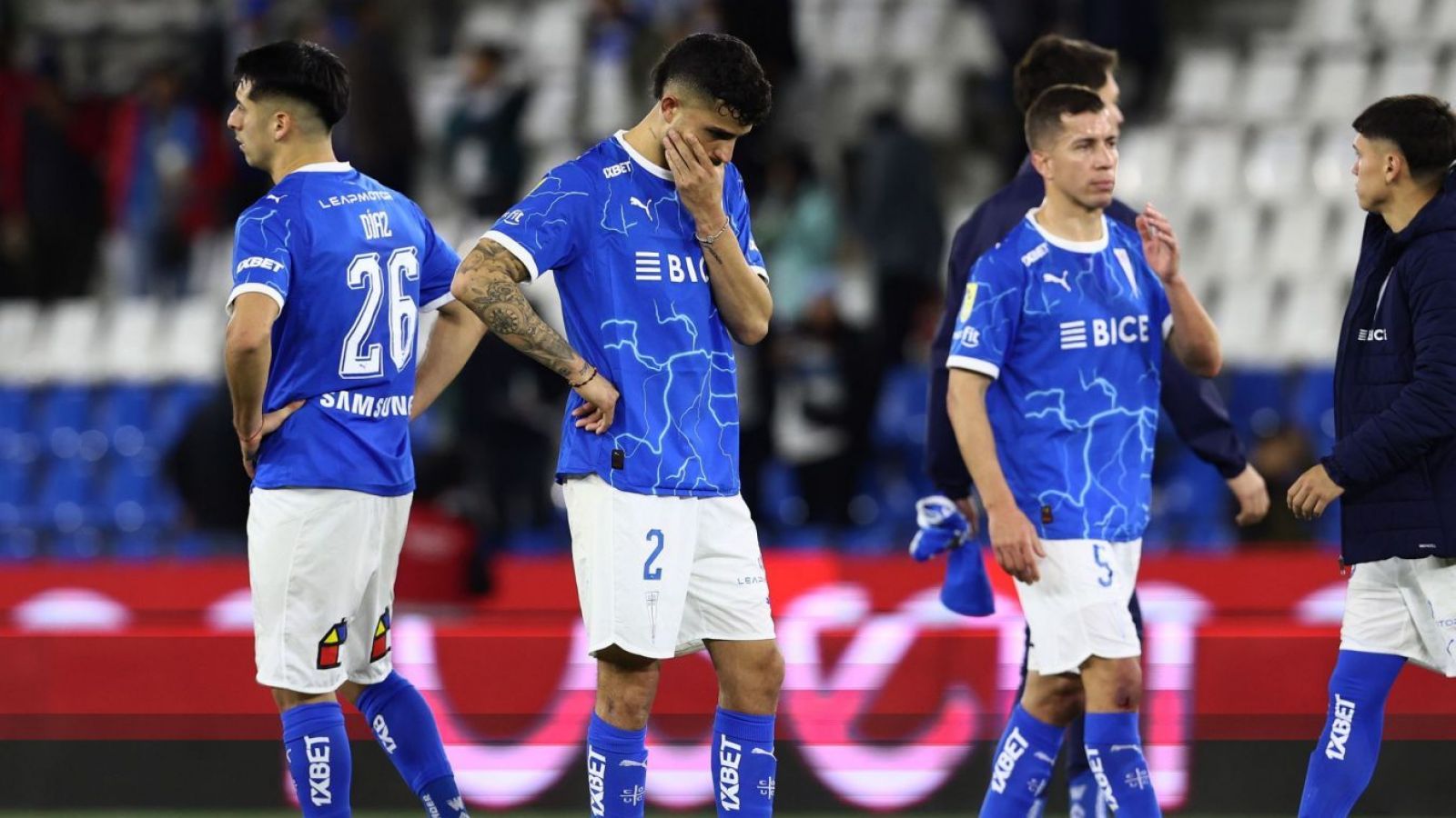 Católica dejó escapar una ventaja de dos goles y terminó empatando con La Serena
