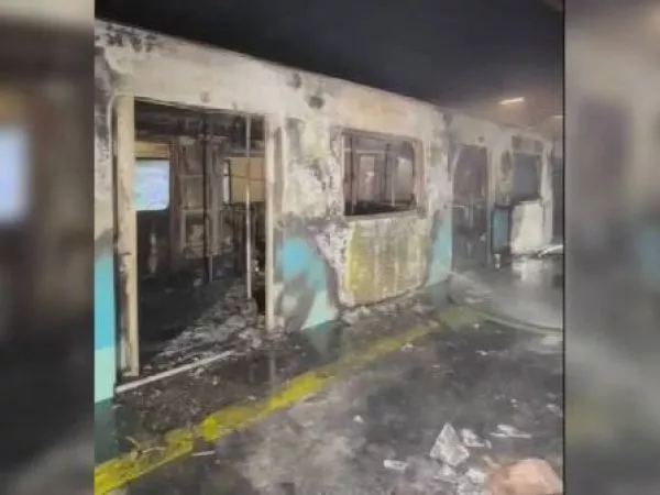 Las imágenes que dejó el incendio en el Metro: así terminó el vagón de la Línea 5