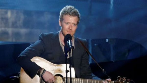 Fallece el músico Glen Hansard, ganador de un premio Oscar y protagonista de la película "Once"
