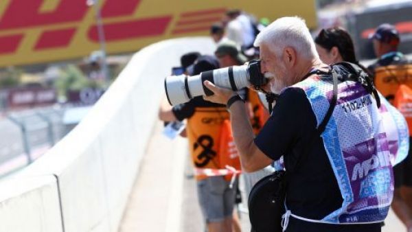Presidente de República Checa sorprendió en la Fórmula 1 con impensado "disfraz"
