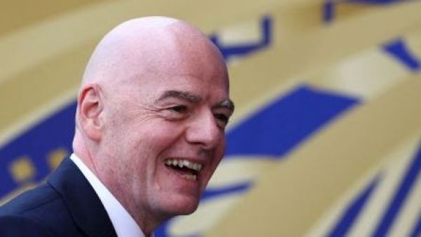 <p>Gianni Infantino defiende el plan comercial del Mundial</p>"Es propuesta, no obligación": Gianni Infantino defiende el plan de vender participación en el Mundial
