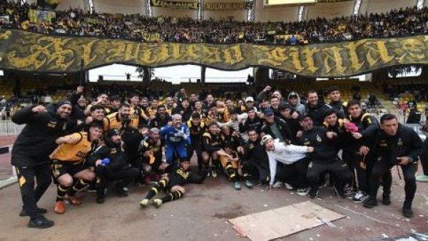 "El verdadero aura": La burla de Coquimbo Unido a Colo Colo por demora de Vozinha
