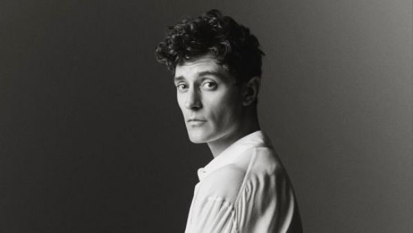 Jakub Orliński: Contratenor polaco regresa a Chile con prestigiosa orquesta Il Pomo d’Oro
