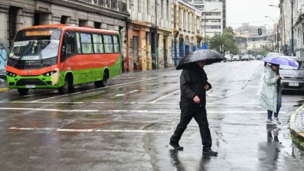 Nuevo sistema frontal: ¿A qué hora será el PEAK de precipitaciones este viernes?