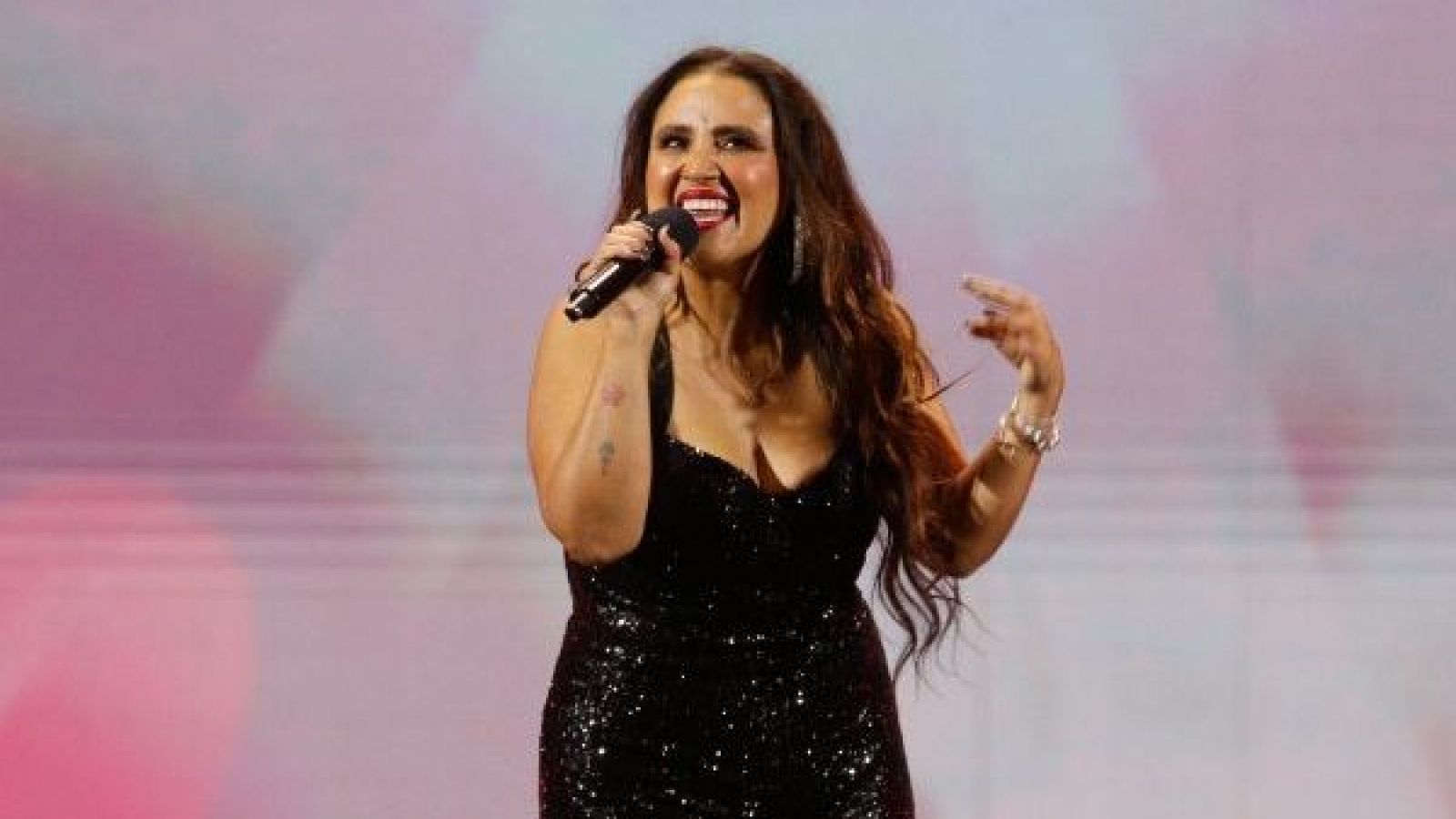 Pamela Leiva cuestiona el trato hacia las mujeres en el humor en grandes festivales nacionales: “No se nos permite fallar”
