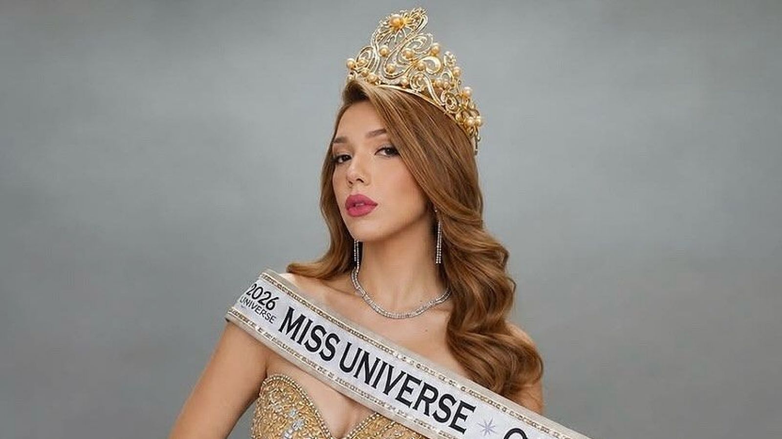 Miss Calama denuncia a su exdirector y lanza una advertencia a horas de Miss Universo Chile: "Nos vemos en tribunales"
