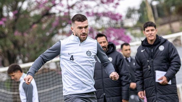 De Nueva Zelanda a Paraguay: Tim Payne debutó con Olimpia marcando un gol a los 13 minutos
